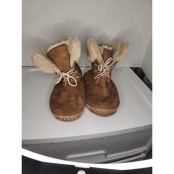 Kooba Moccasins Slipper Boots brown Faux Fur 45836 Size L 8-9 Laced - Picture 2 of 4